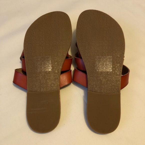 DONATED 2 Lips Too Slide In Sandals - Picture 7 of 16